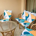 公寓 Stylish Flat With Parking Spot - St Constantine & Helena By Flat Mаnager 圣君士坦丁和海伦那