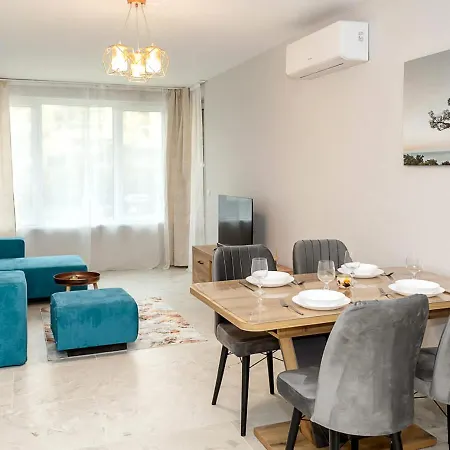 Stylish Flat With Parking Spot - St Constantine & Helena By Flat Mаnager Saints Constantine and Helena