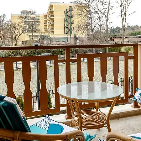 דירה Stylish Flat With Parking Spot - St Constantine & Helena By Flat Mаnager