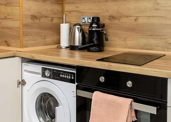 Stylish Flat With Parking Spot - St Constantine & Helena By Flat Mаnager Apartament